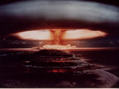 Veja mais de 60 vídeos com explosões nucleares! 
