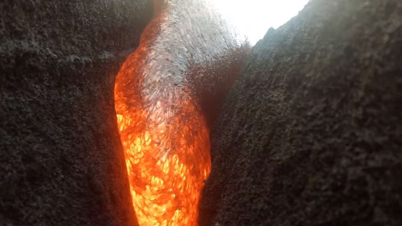 GoPro grava momento em que é consumida por lava 